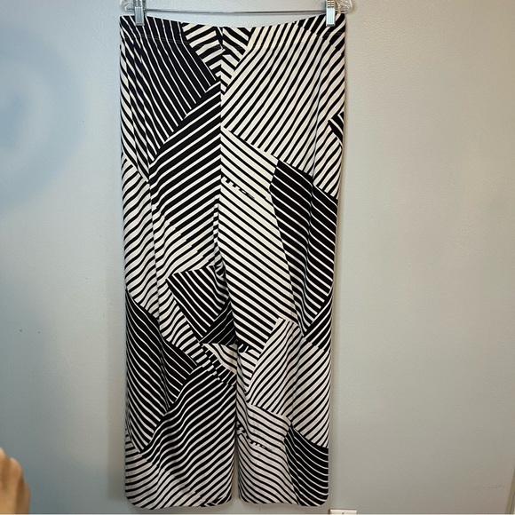 NWT Chicos Travelers Palazzo Wide Leg Pull On Pants Brown White Striped Size L - Picture 8 of 8